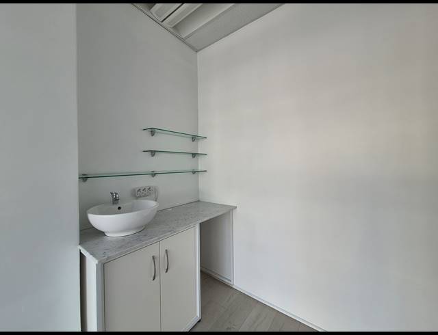 135M² OFFICE TO LET IN ILLOVO